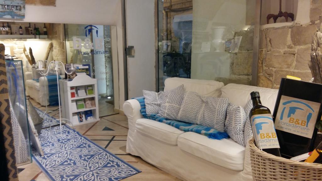 Portadamare Bed & Breakfast Трани Екстериор снимка