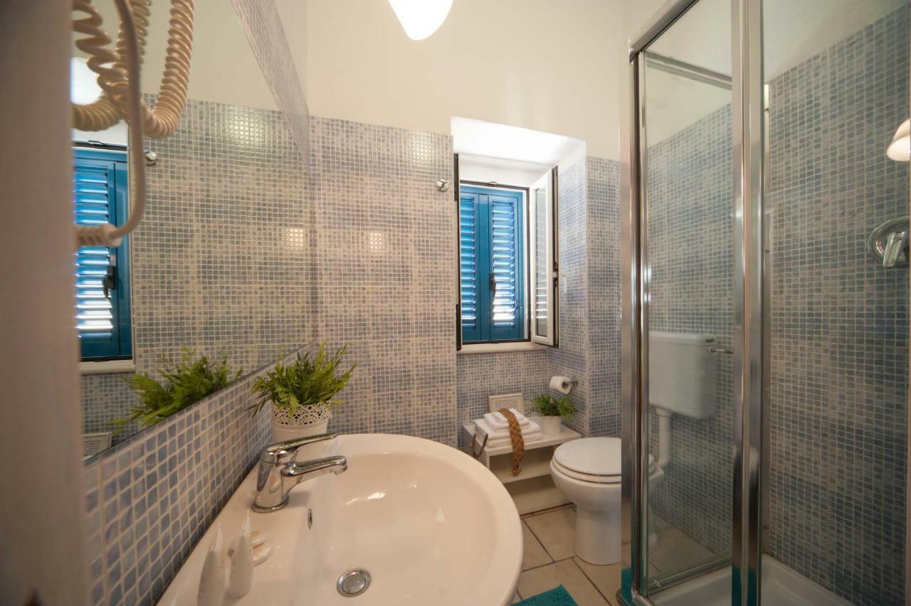 Portadamare Bed & Breakfast Трани Екстериор снимка