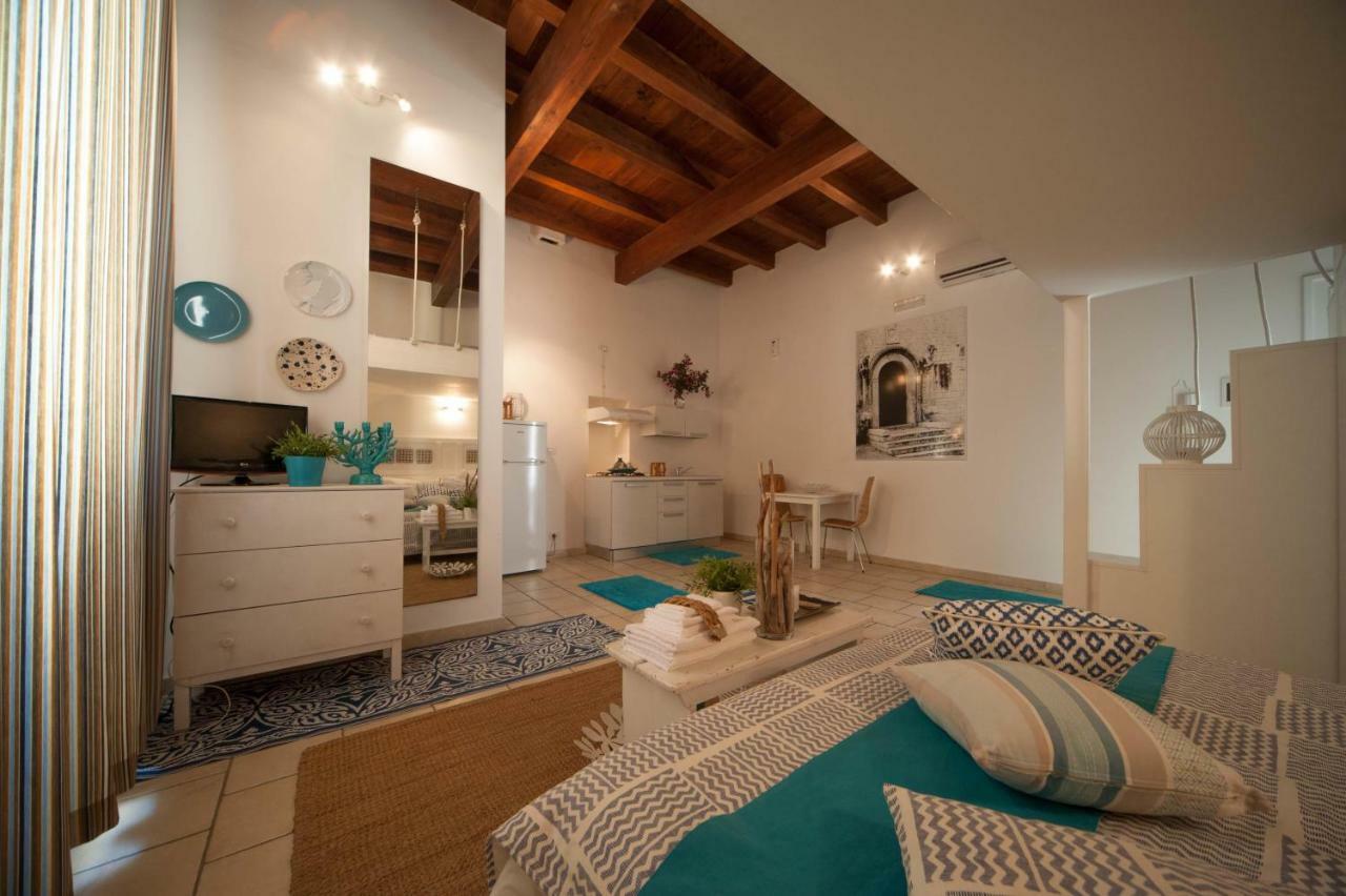 Portadamare Bed & Breakfast Трани Екстериор снимка